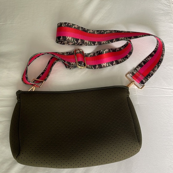 Social Threads Hello Happiness Camo Striped Neoprene Tote and Crossbody Bag - Picture 13 of 15